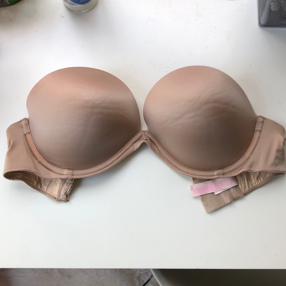 Victoria’s Secret very sexy push up strapless bra